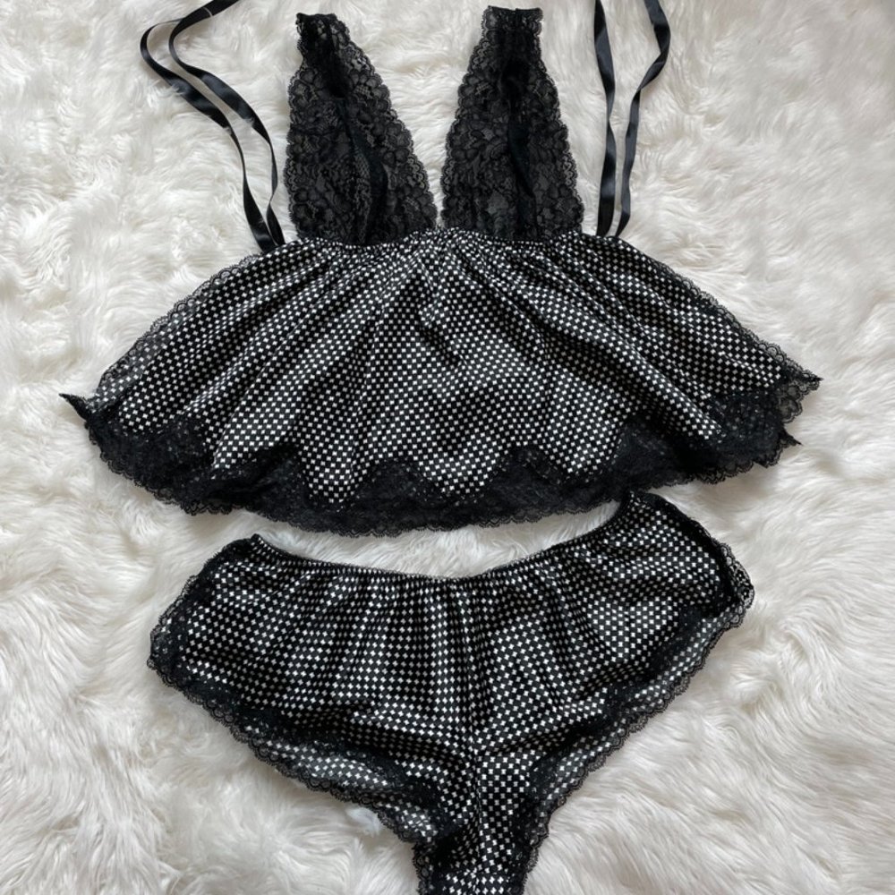 NWOT Victoria's Secret Black & White Houndstooth & Lace 2pc Set, side ties Large